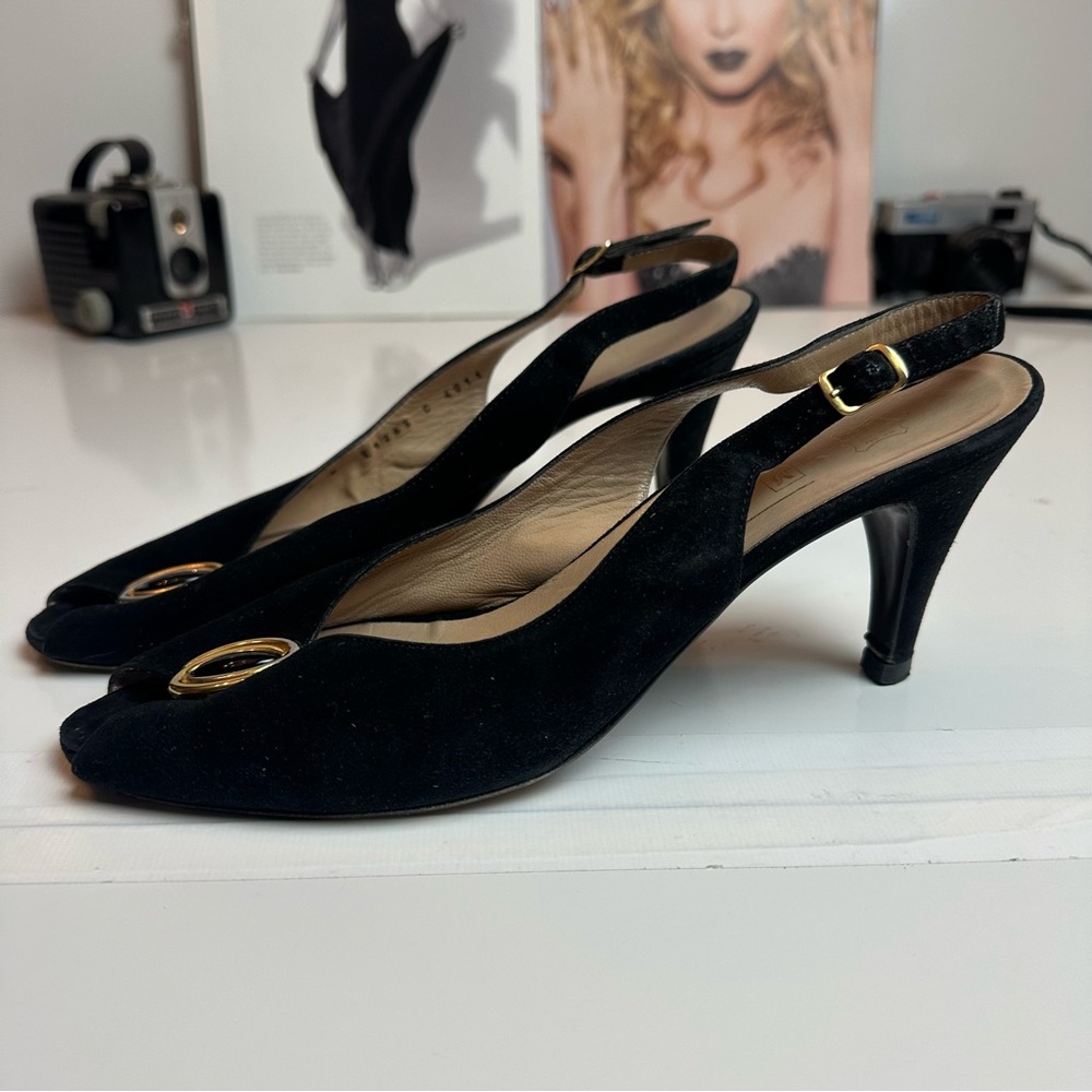 Vintage 80s Bruno Magli Black Suede Peep Toe Slingback Gold Heels 8B Italy